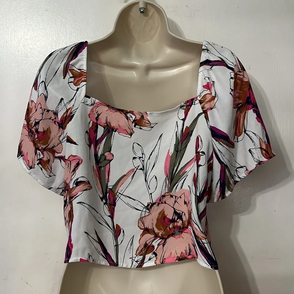 Leith Floral Print Short Sleeve Button Down Blouse Shirt Size Small - Picture 5 of 10
